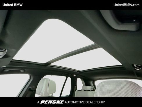 Used 2023 BMW X5 xDrive40i w/ Premium Package image 12