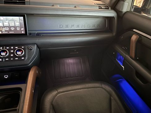 Used 2020 Land Rover Defender 110 X image 16