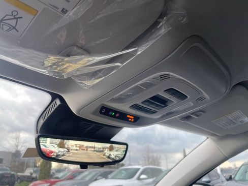 New 2026 Buick Envision Avenir image 19