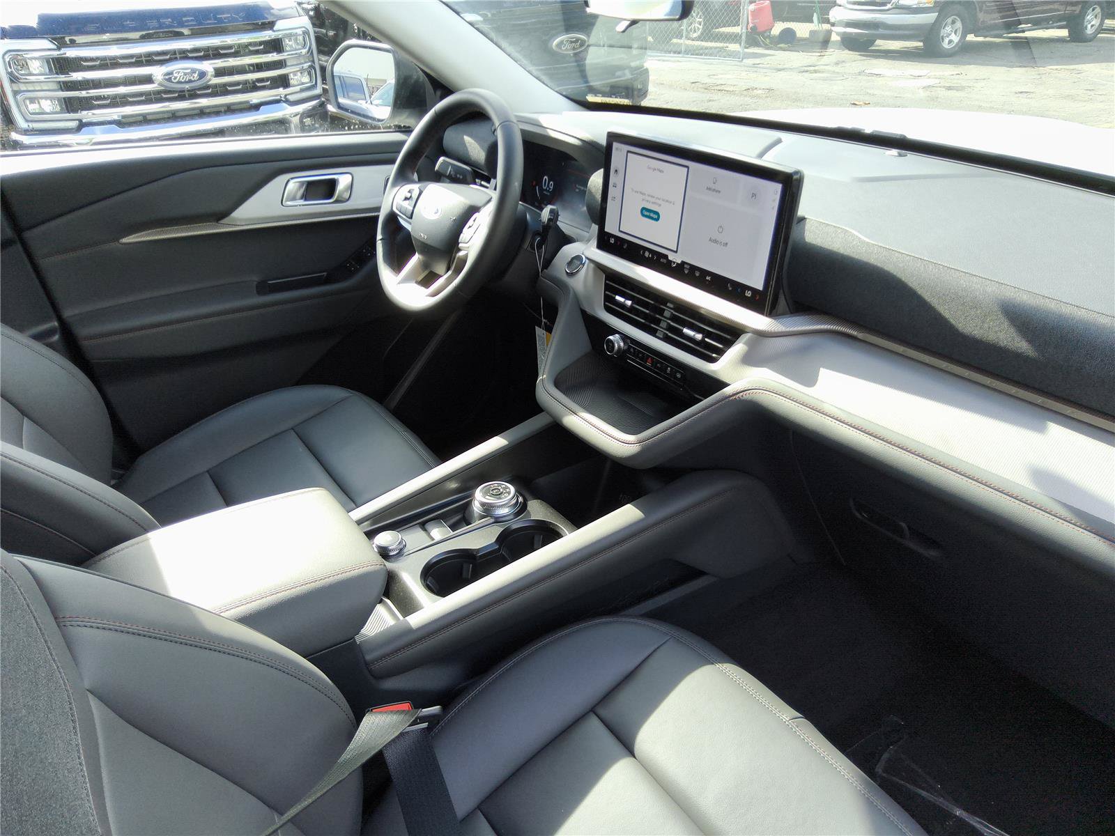 New 2026 Ford Explorer Active w/ Active Comfort Package RWD image 31