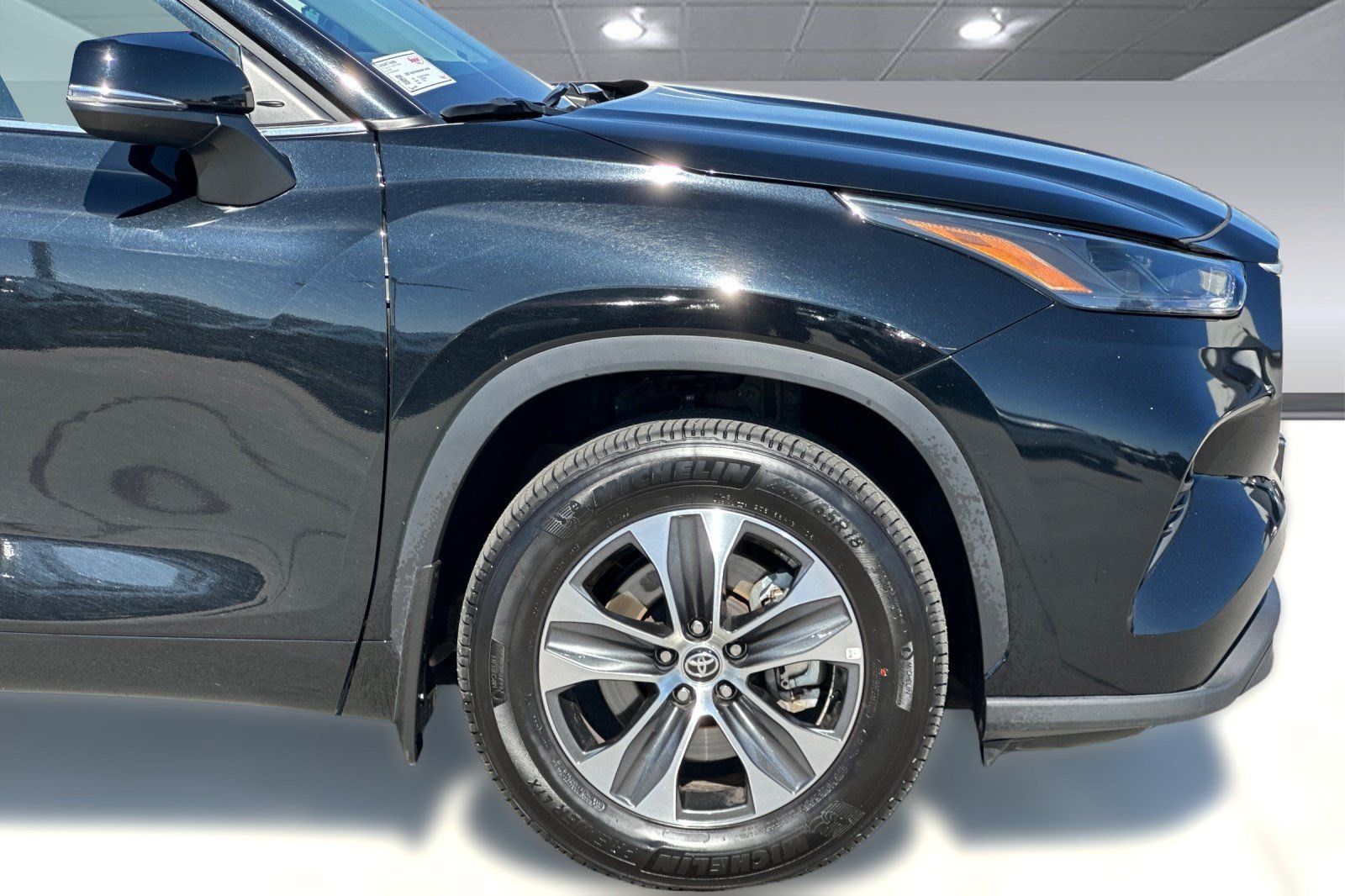 Used 2026 Toyota Highlander XLE AWD/4WD image 35