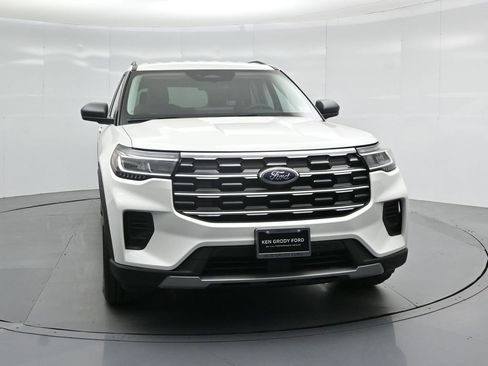 New 2026 Ford Explorer Active RWD image 25