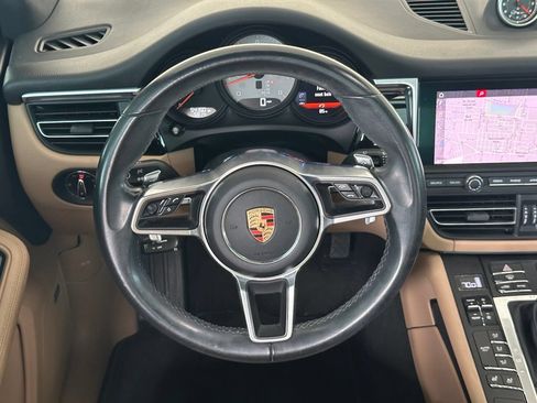 Used 2020 Porsche Macan S AWD/4WD image 17