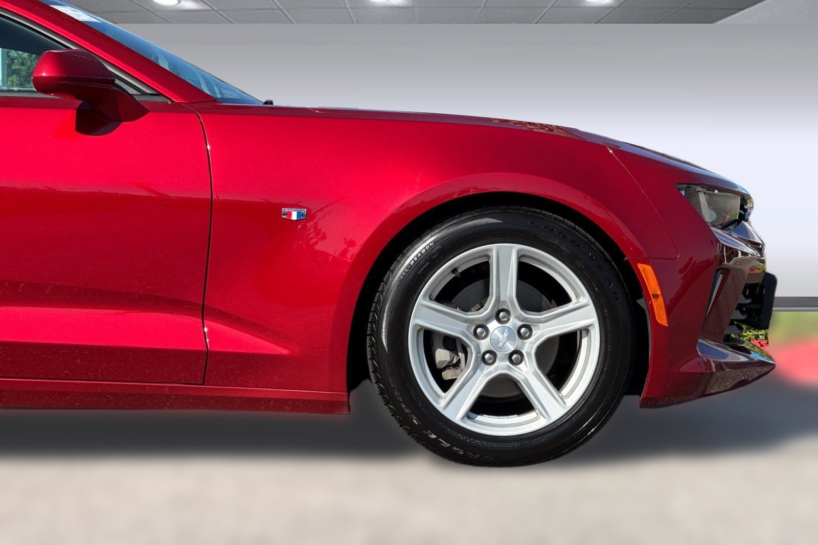 Used 2016 Chevrolet Camaro LT RWD image 33