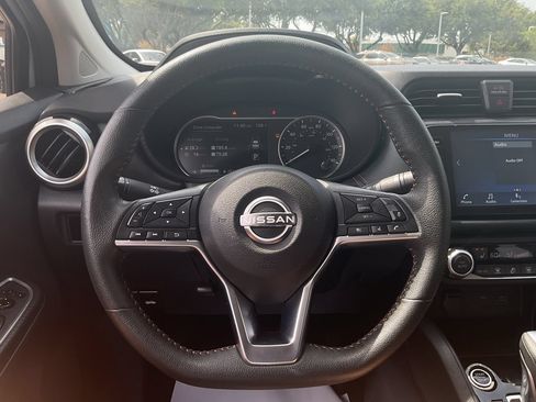 Used 2025 Nissan Versa SR w/ Trunk Package FWD image 34