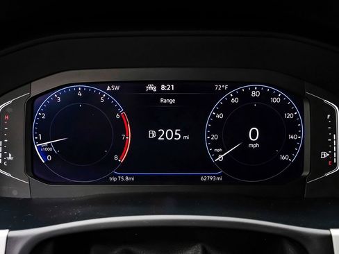 Used 2021 Volkswagen Atlas Cross Sport SEL R-Line w/ Cross Sport MDO Package image 17