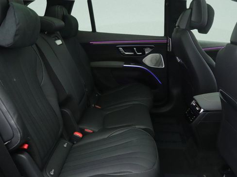 New 2026 Mercedes-Benz EQS 400 4MATIC SUV image 8