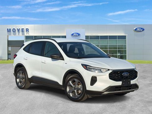 Certified 2025 Ford Escape ST-Line FWD image 1