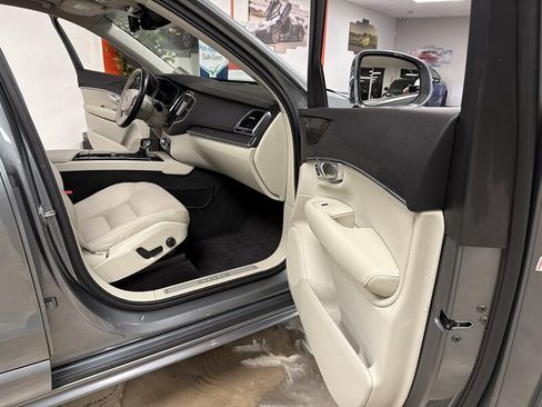 Used 2020 Volvo XC90 T5 Momentum AWD/4WD image 65