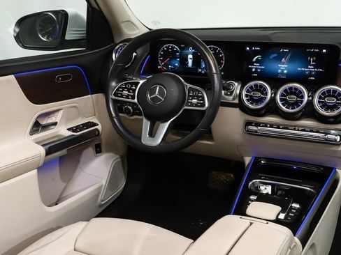 Certified 2022 Mercedes-Benz GLB 250 4MATIC image 12