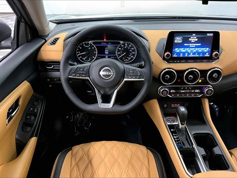 New 2025 Nissan Sentra SV w/ SV Premium Package FWD image 60