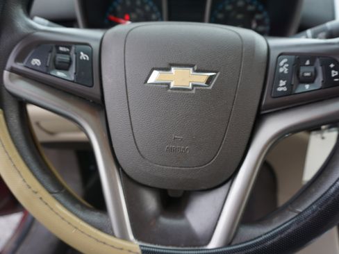 Used 2015 Chevrolet Malibu LT w/ Power Convenience Package image 8