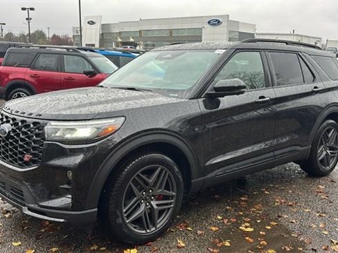 New 2026 Ford Explorer ST w/ Sun And Sound Package image 2