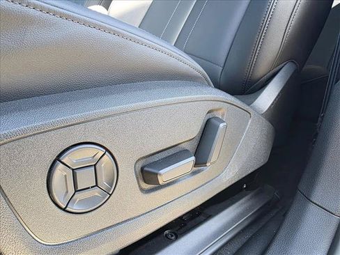 New 2025 Audi Q3 2.0T Premium w/ Convenience Package AWD/4WD image 15