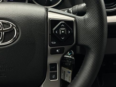 Used 2022 Toyota Tacoma SR5 w/ Technology Package RWD image 23