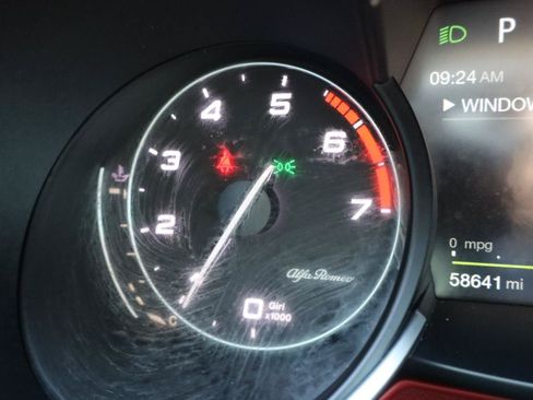 Used 2018 Alfa Romeo Stelvio AWD image 22