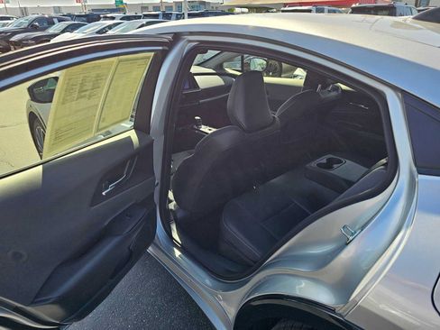 Certified 2026 Toyota Prius XLE FWD image 15