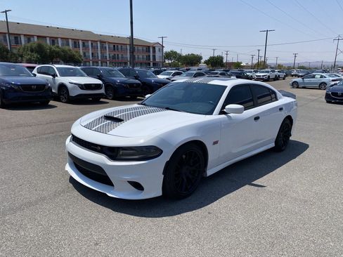 Used 2020 Dodge Charger Scat Pack RWD image 9