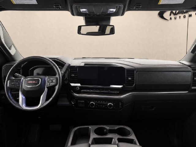 Used 2026 GMC Sierra 1500 SLT AWD/4WD image 12