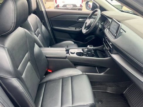 Certified 2023 Nissan Rogue SV w/ SV Premium B Package AWD/4WD image 22