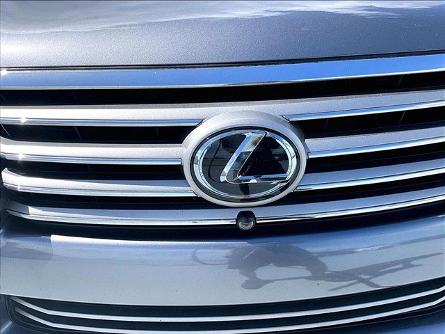 Used 2013 Lexus LX 570 4WD w/ Luxury Pkg w/Pre-crash image 28