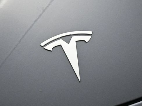 Used 2021 Tesla Model 3 Standard Range Plus RWD image 19