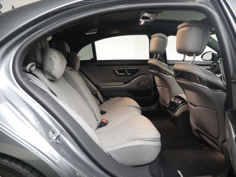 Used 2025 Mercedes-Benz S 63 AMG S image 24