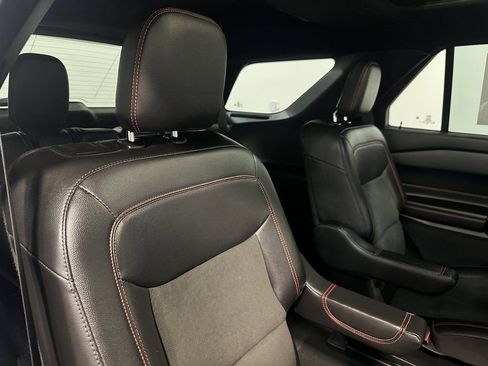 Used 2022 Ford Explorer ST-Line w/ Class IV Trailer Tow Package image 90