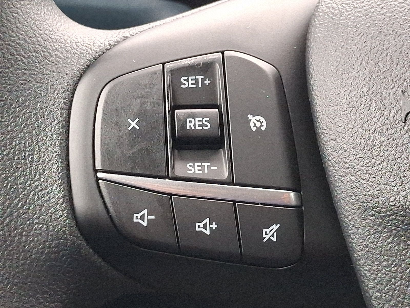 Certified 2024 Ford Maverick XL FWD image 20