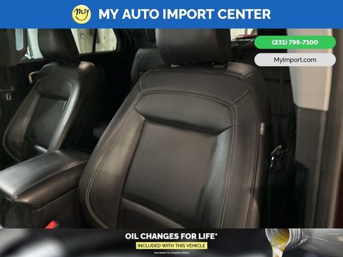 Used 2022 Ford Explorer XLT w/ Equipment Group 202A image 13