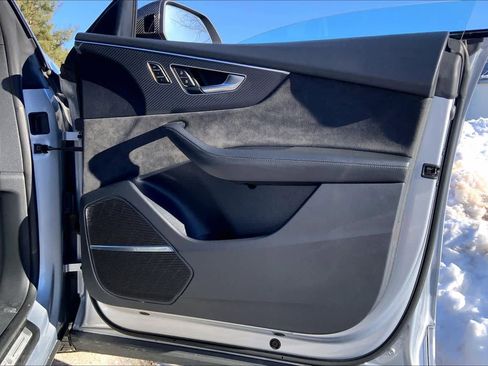 Used 2022 Audi RS Q8 image 22