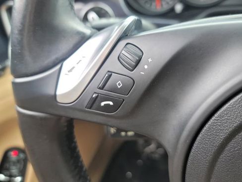 Used 2016 Porsche Panamera 4 image 18