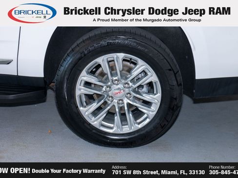Used 2024 GMC Yukon XL SLT RWD image 35