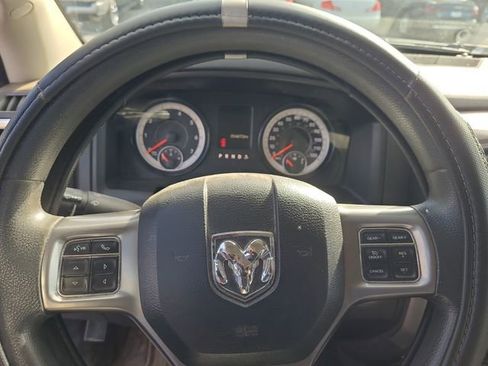 Used 2021 RAM 1500 Classic SLT image 6