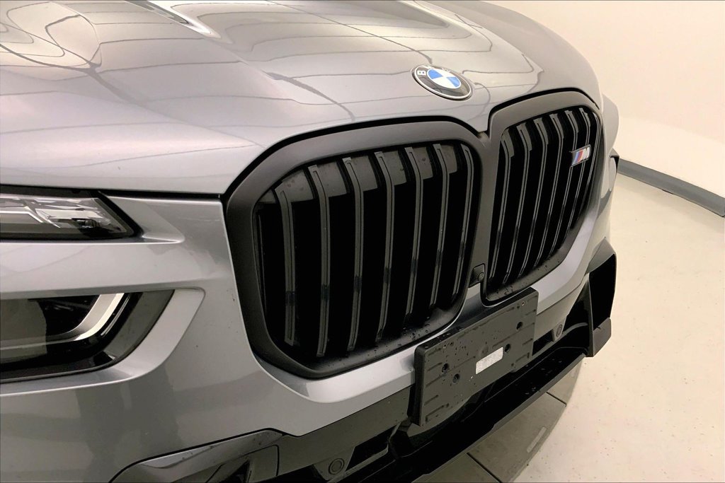 Certified 2024 BMW X7 M60i w/ Executive Package AWD/4WD image 29
