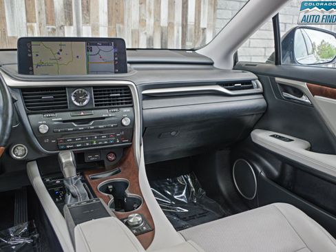 Used 2020 Lexus RX 350L Premium w/ Premium Package AWD/4WD image 17