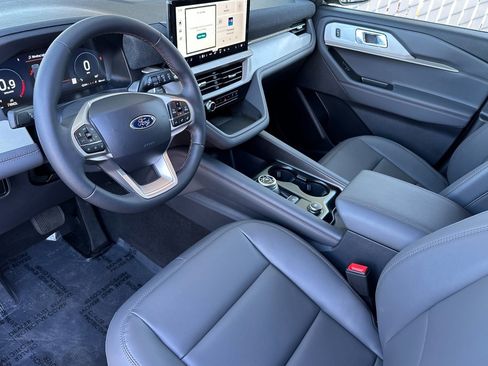 New 2026 Ford Explorer Active w/ Active Comfort Package image 9