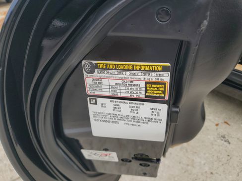 Used 2004 Chevrolet Corvette Coupe image 30