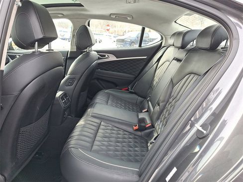 Used 2019 Genesis G70 2.0T Advanced w/ Prestige Package image 11