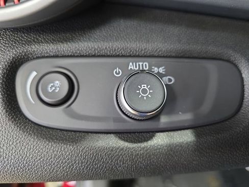 New 2026 Chevrolet Trax RS image 25