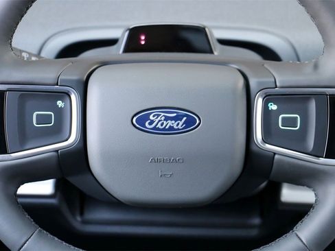 New 2025 Ford Expedition Active image 26