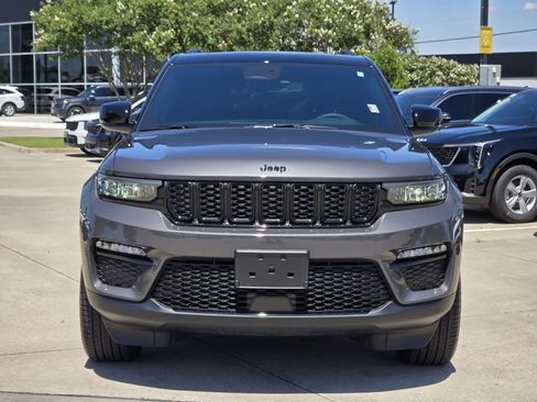 Used 2025 Jeep Grand Cherokee Limited w/ Trailer Tow Package AWD/4WD image 11