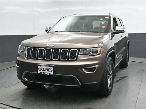 Used 2020 Jeep Grand Cherokee Limited AWD/4WD image 6