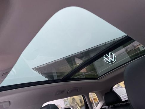 Certified 2025 Volkswagen Taos SEL image 12