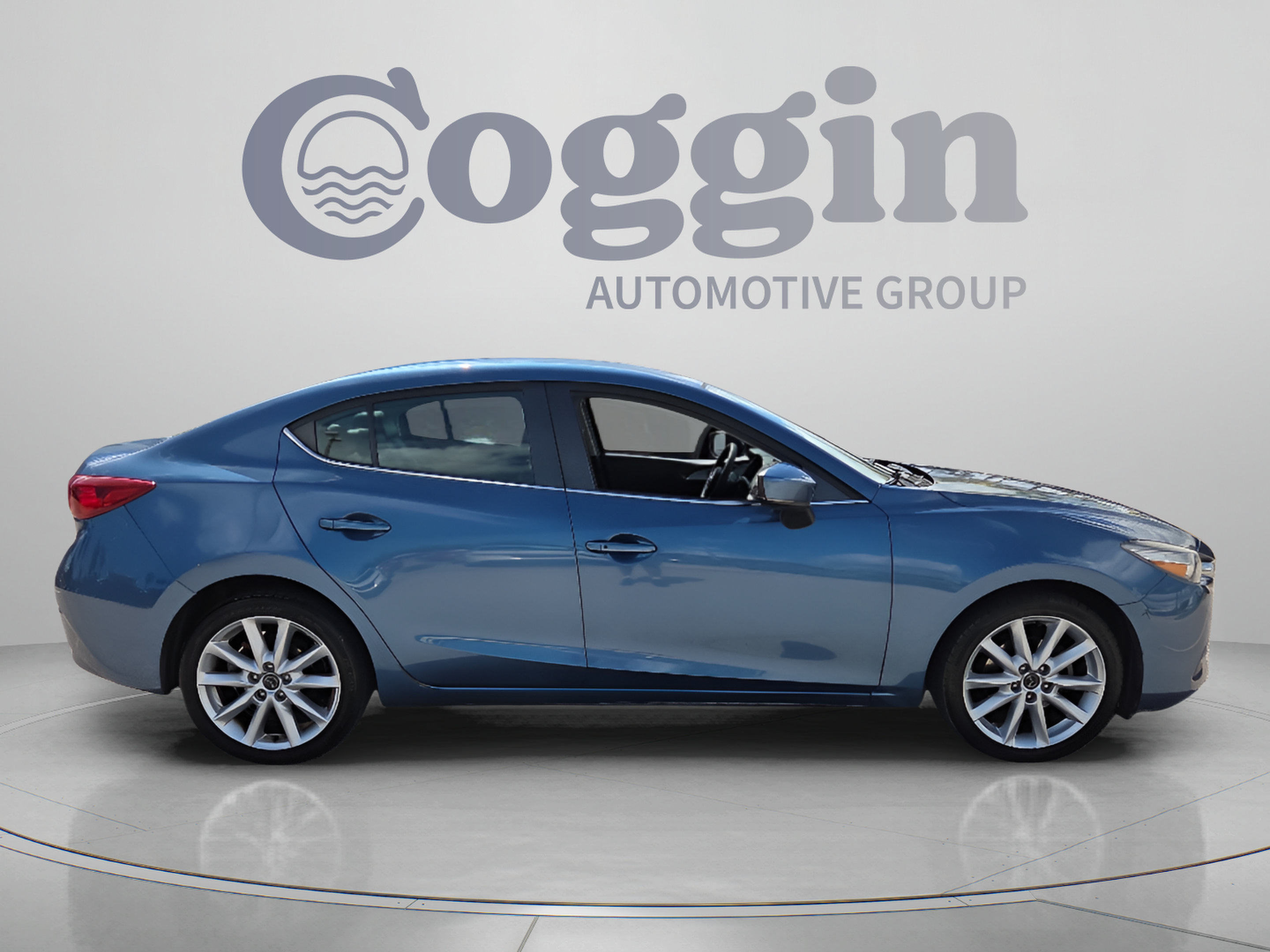 Used 2017 MAZDA MAZDA3 Touring FWD image 6