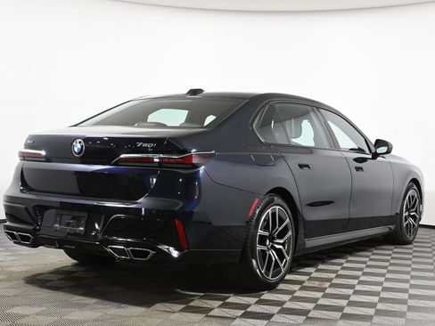 Certified 2024 BMW 760i xDrive AWD/4WD image 7