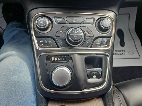 Used 2015 Chrysler 200 C w/ Navigation & Sound Group I FWD image 24