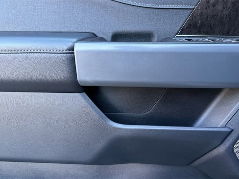 Used 2023 Ford F150 Lariat w/ Trailer Tow Package image 11