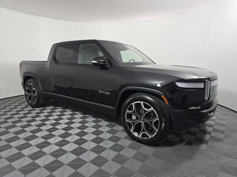 Used 2024 Rivian R1T Adventure AWD/4WD image 7