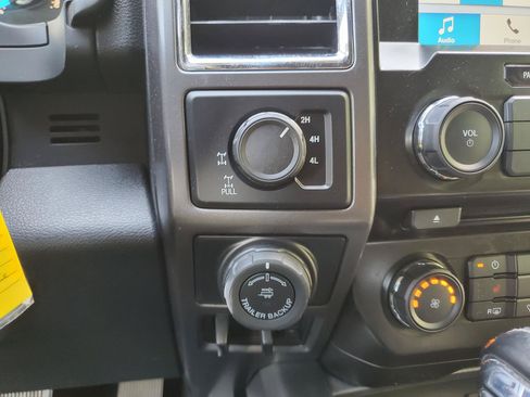 Used 2016 Ford F150 XLT w/ Equipment Group 302A Luxury AWD/4WD image 31